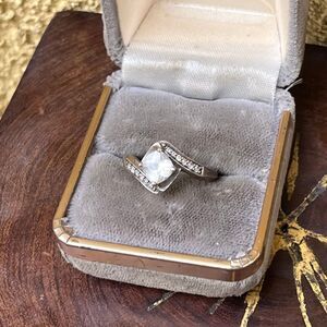 Vintage Cocktail Ring with Cubic Zirconia size 7 3/4 in sterling silver